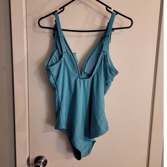 SERRA Seafoam Green Ruffle Plunge OnePiece Swimsuit M Pinup Rockabilly Beachwear - Picture 3 of 7